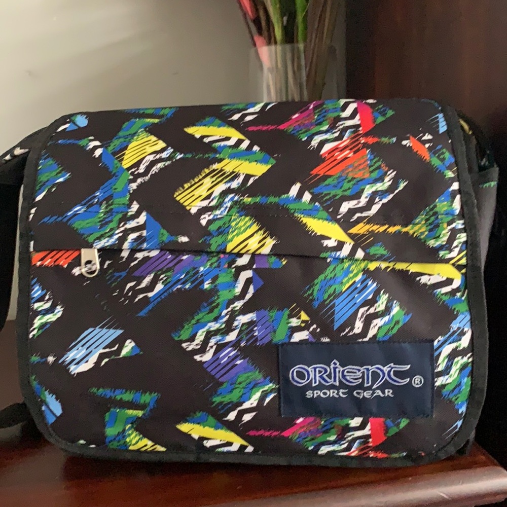 Crossbody medium